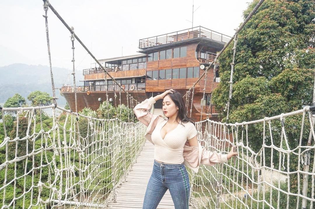 10 Gaya Liburan Pamela Safitri Duo Serigala, Siapa yang Mau Temenin?