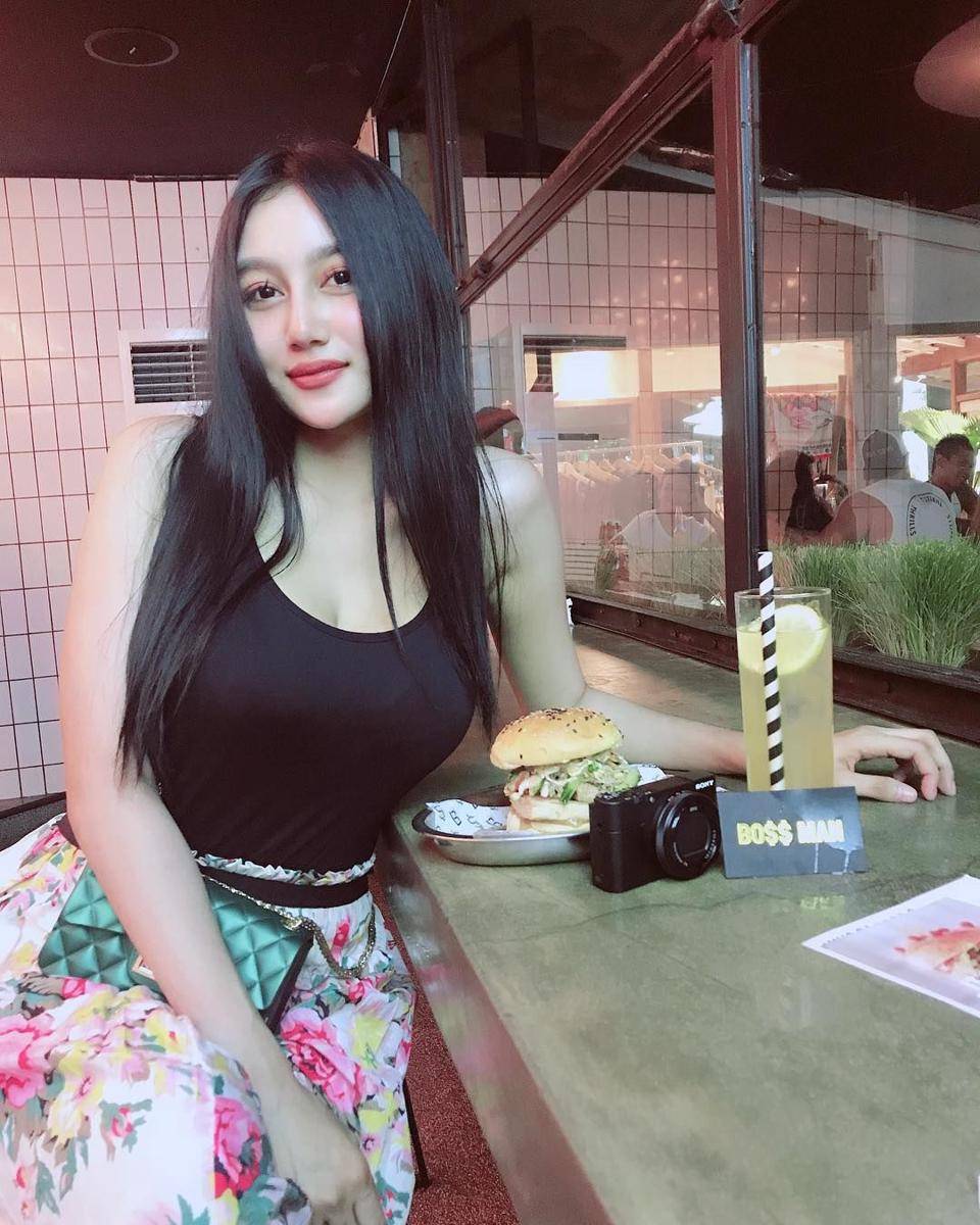 Instagram.com/pamelaaasafitriduoserigala