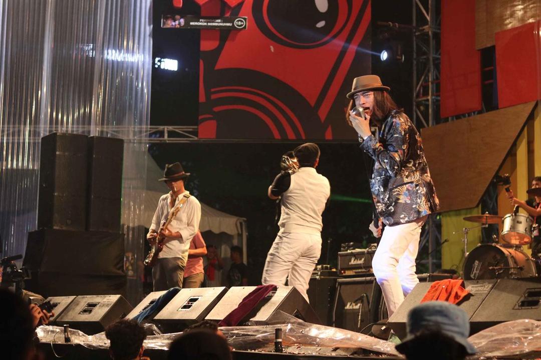 Mengamati "Kenakalan" Irama Jazz Era 50-an Sisitipsi Dari Jarak Dekat