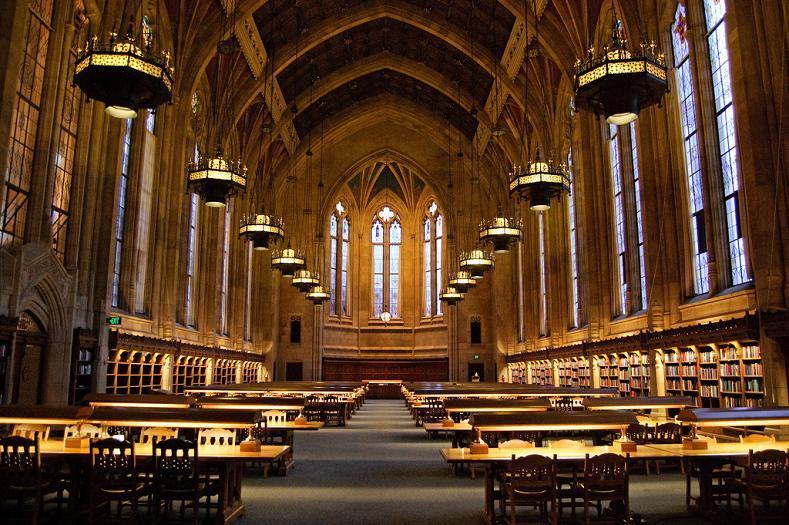 Mirip hogwarts, 7 perpustakaan kece ini surganya para kutu buku