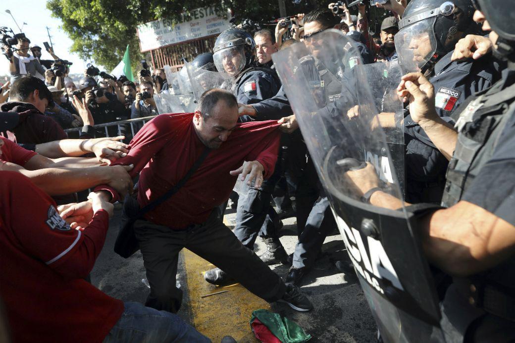 Warga Tijuana, Meksiko Tolak Karavan Migran Asal Amerika Tengah