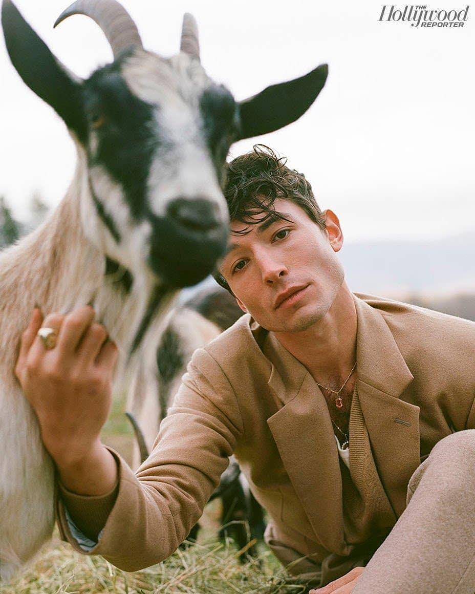instagram.com/ezramiller24