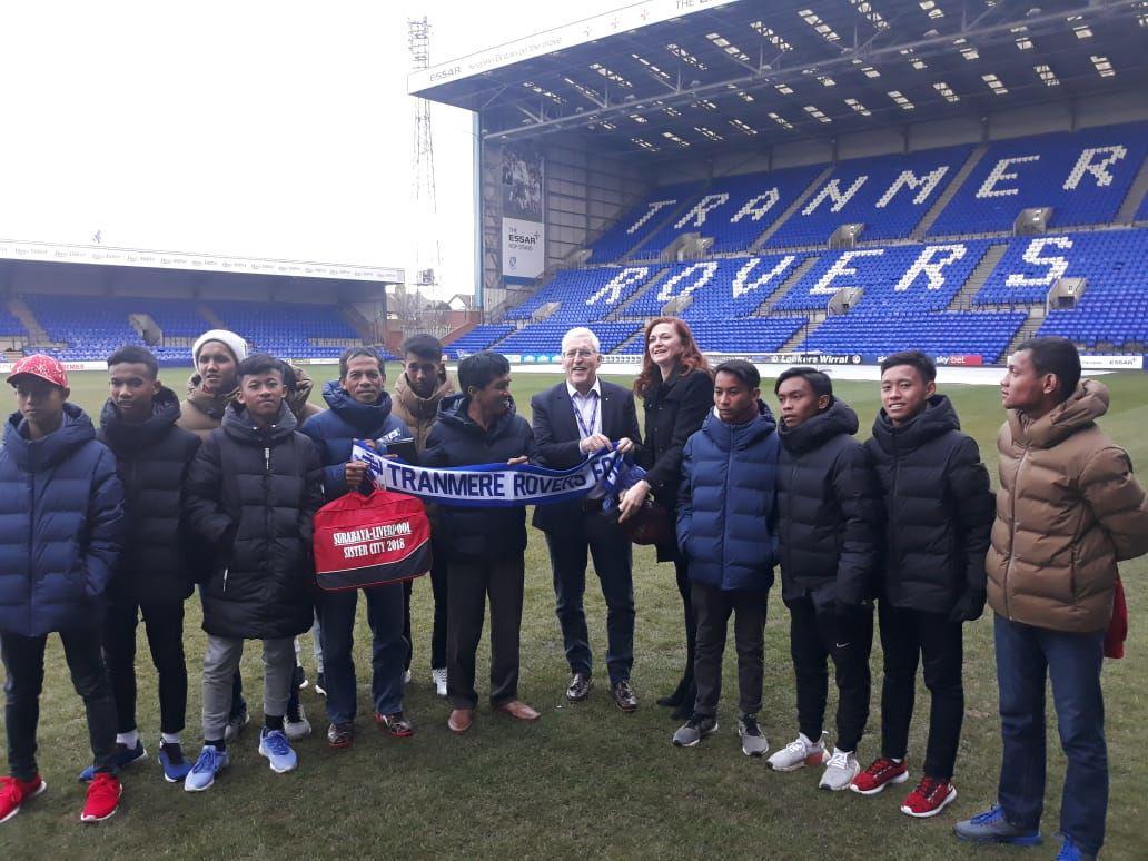 Supriadi dan 9 Anak Surabaya Langsung Latihan Seusai Tiba di Liverpool