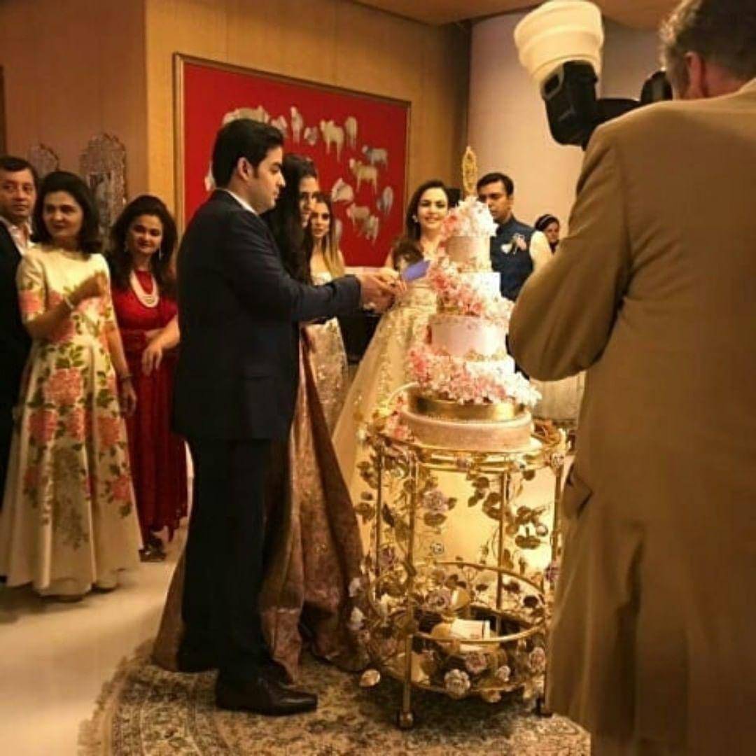 instagram.com/ambani.isha