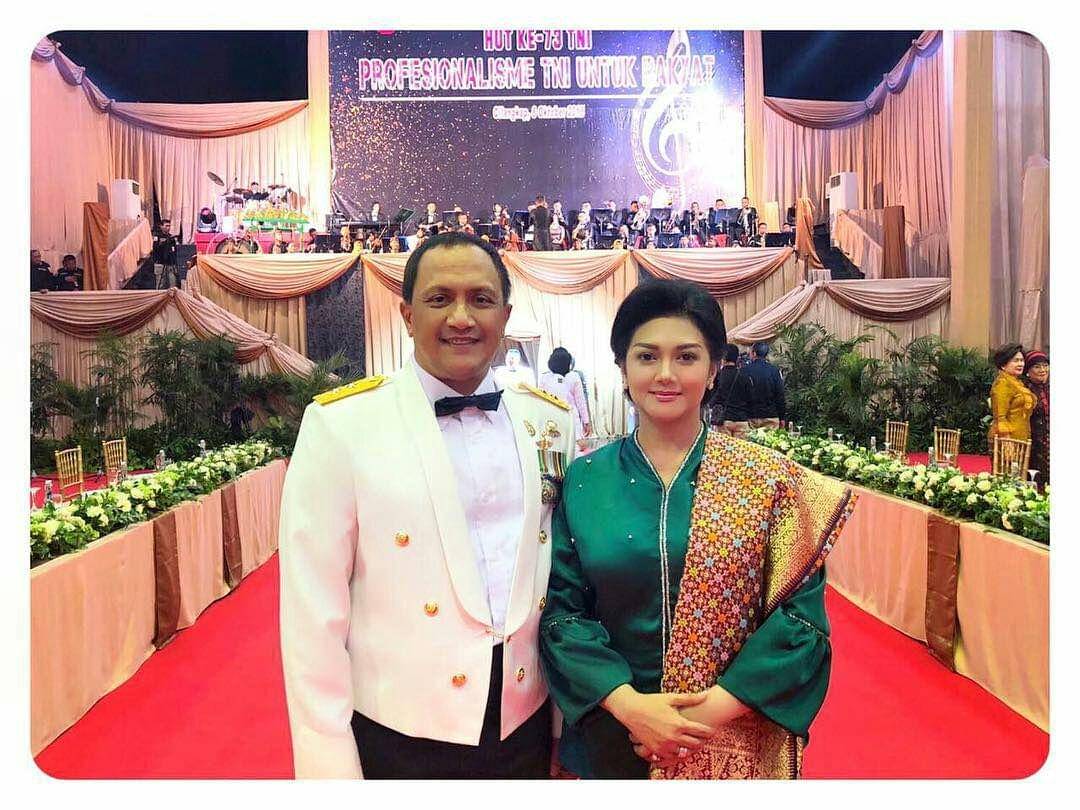 instagram.com/bellasaphiraofficial