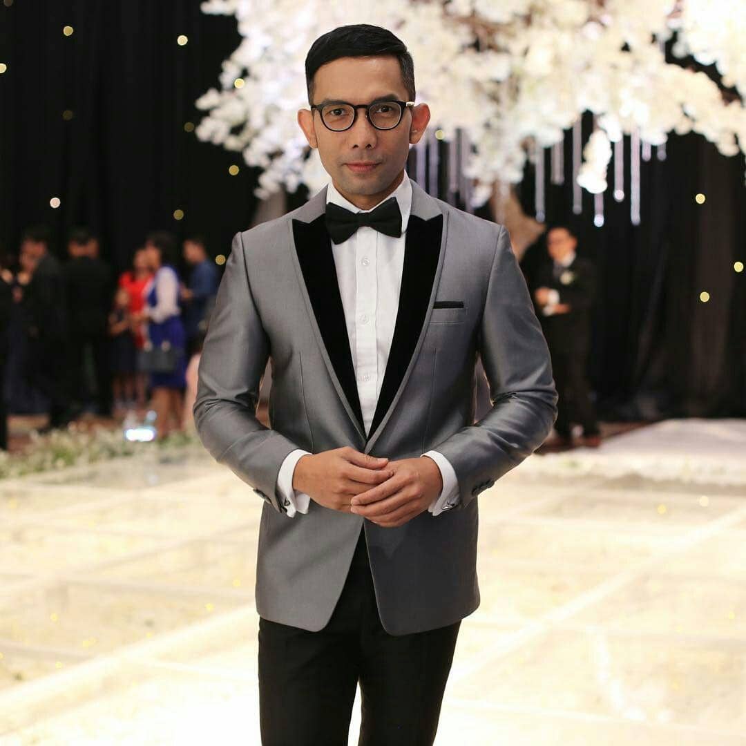 instagram.com/indraherlambang