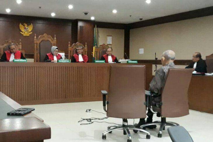 Persidangan dengan terdakwa korporasi PT Duta Graha Indah (Antara/Benardy Ferdiansyah