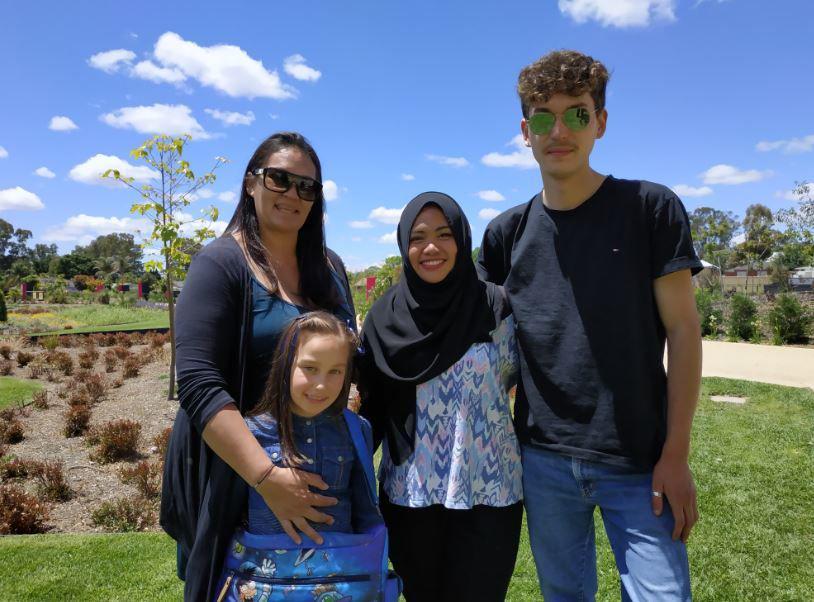 Susah Senang Tinggal dan Bertukar Kebudayaan Indonesia di Australia