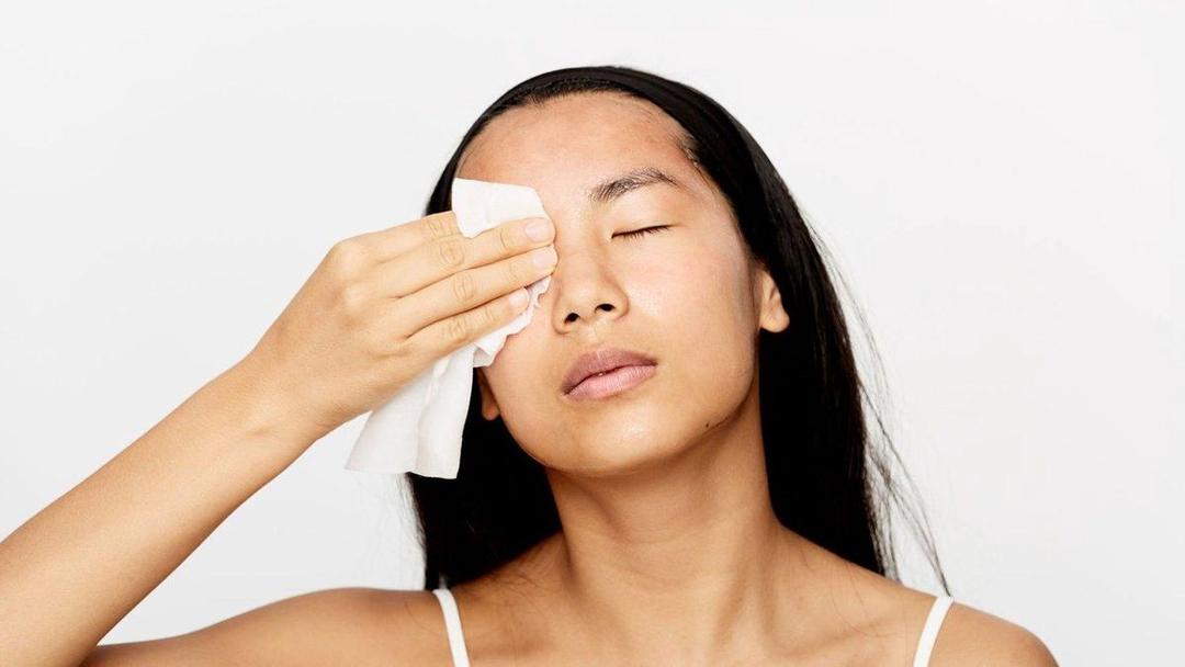 Di Rumah Aja tapi Kulit Muka Makin Kusam? Ikuti 5 Cara Ini!