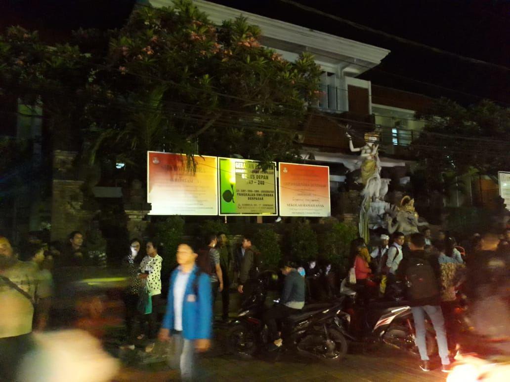 Mahasiswa Dwijendra Tak Boleh Masuk Kampus, Yayasan: Tak Ada Kuliah
