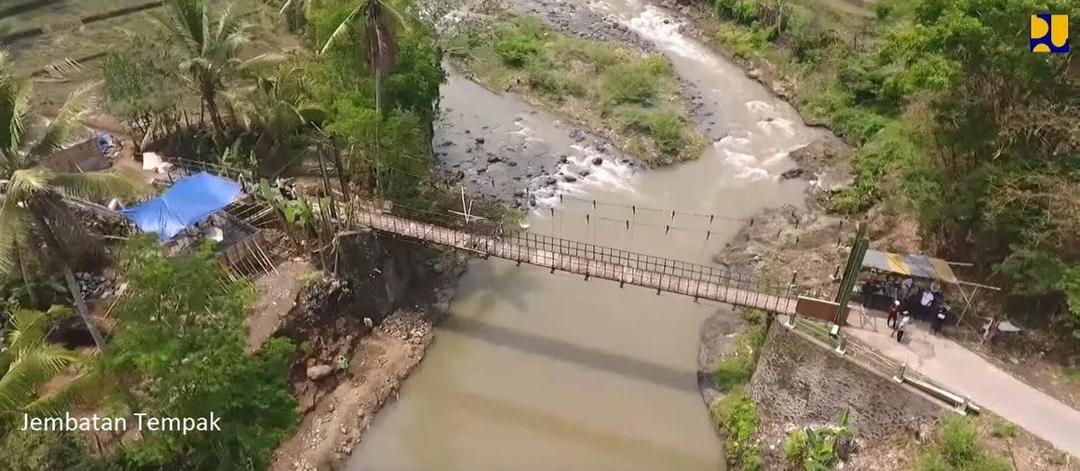 Jembatan Gantung Jadi Jantung Sekaligus Objek Wisata Andalan Desa
