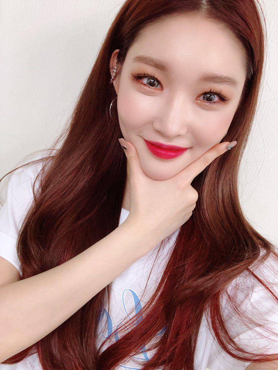 Twitter/@chungha_japan/