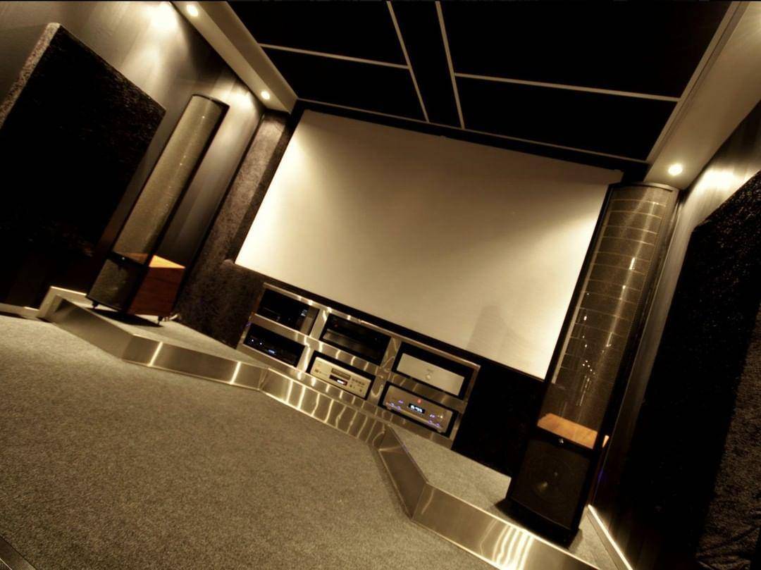 instagram.com/martinloganspeakers