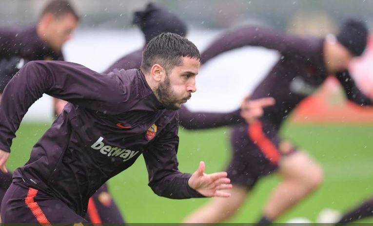 Twitter.com/OfficialASRoma