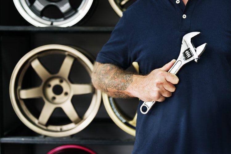 Perang Dagang Industri Otomotif, General Motors PHK 14 ribu Karyawan