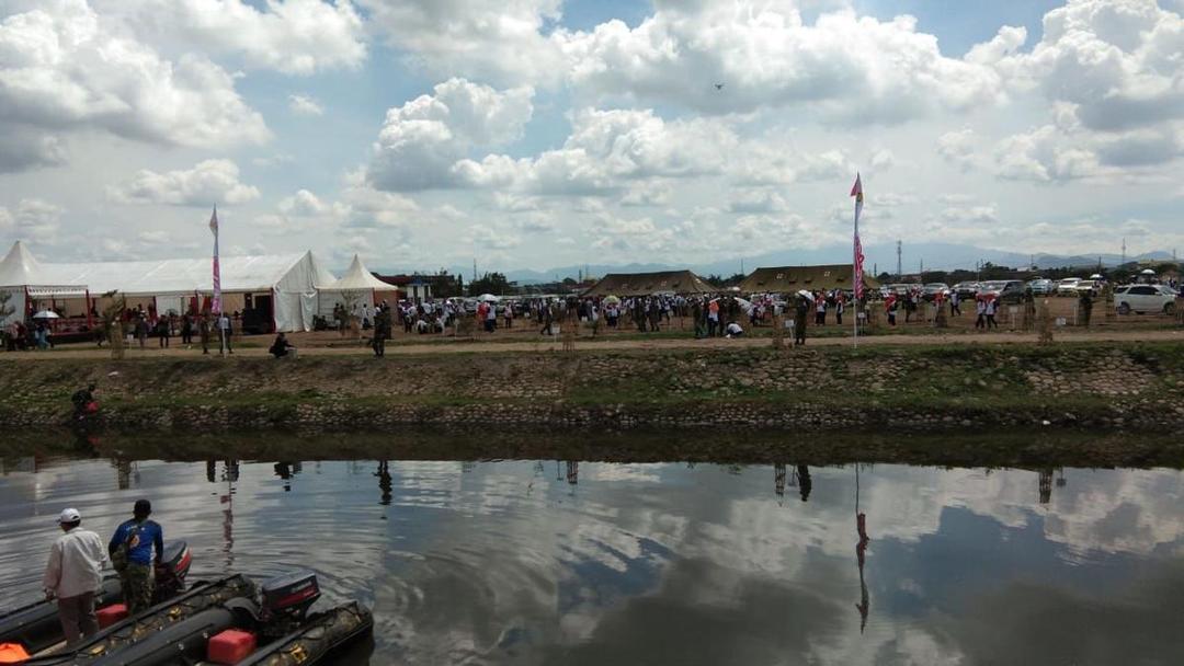 Kumuh dan Kotor, Kanal-kanal di Makassar Dibersihkan