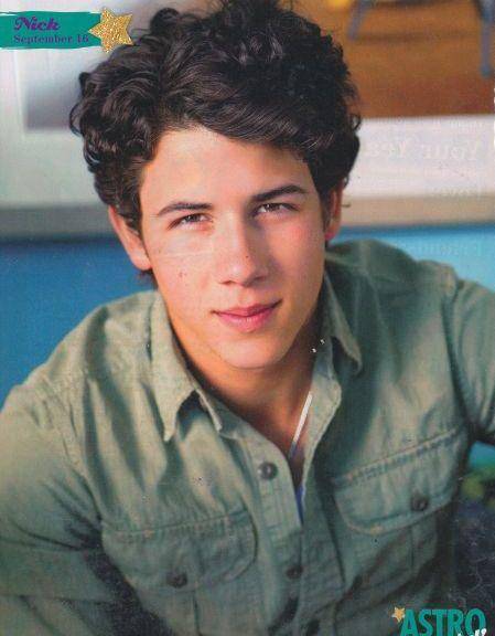 instagram.com/nickjonas