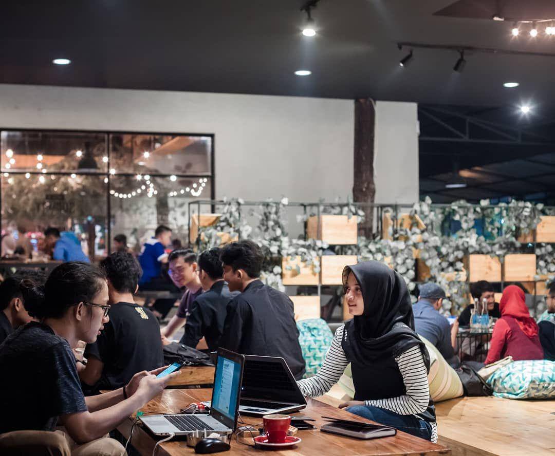 instagram.com/societycoffeehouse/