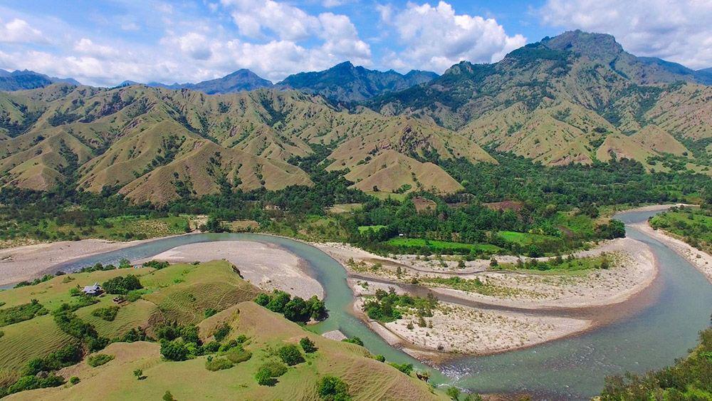 Menyusuri Pesona Bukit Ollon Toraja, Dijamin Bikin Kamu Takjub!