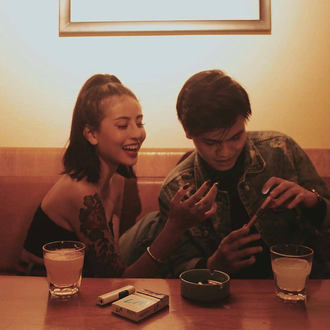 instagram.com/awkarin