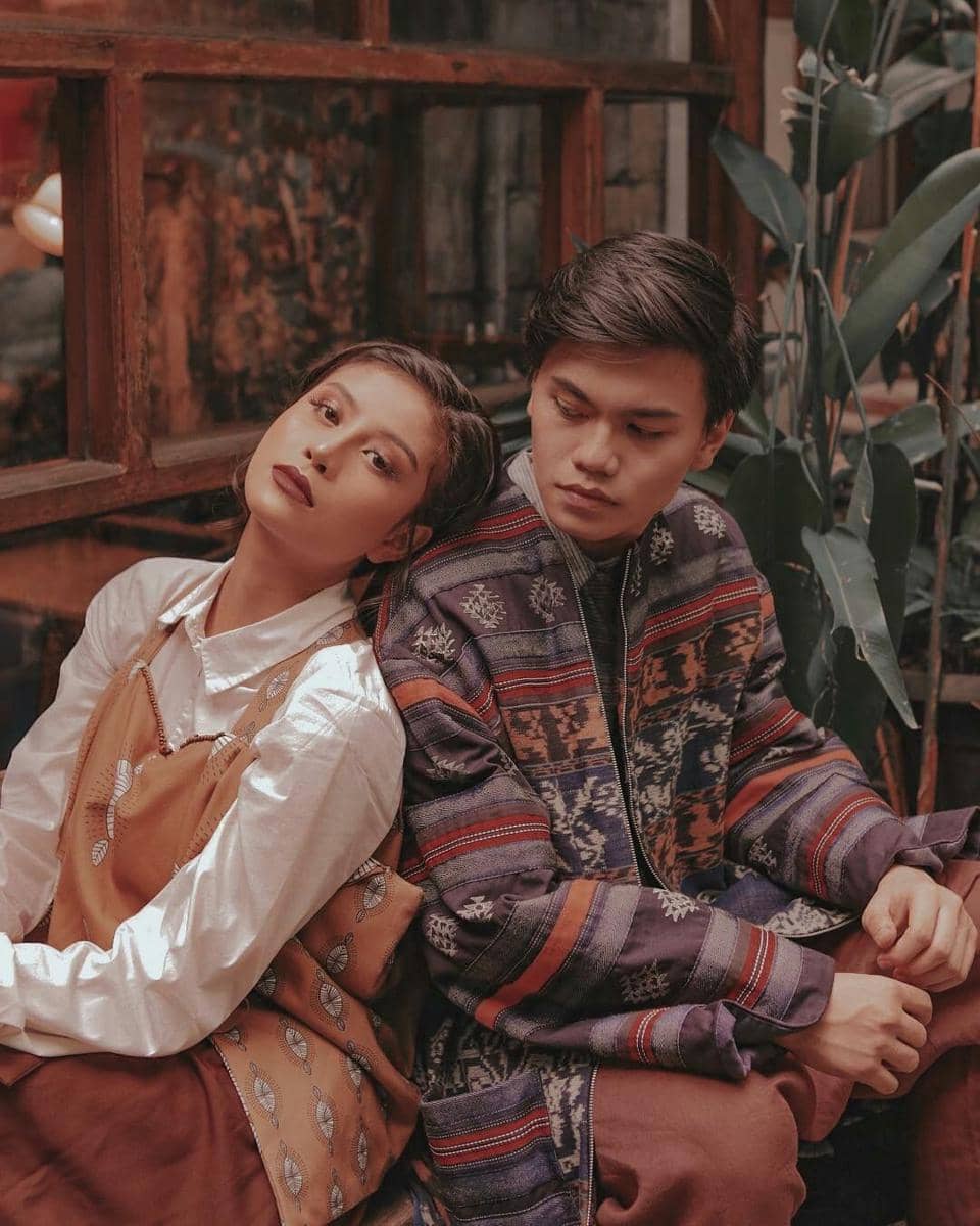 instagram.com/awkarin