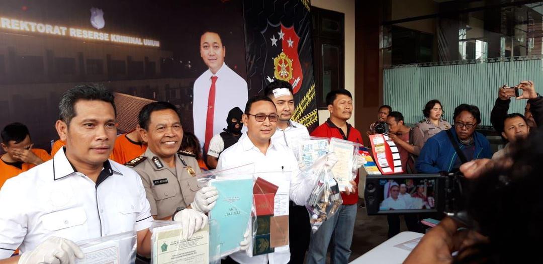 Sindikat Dokumen Palsu di Sidoarjo Dibekuk Polda Jatim