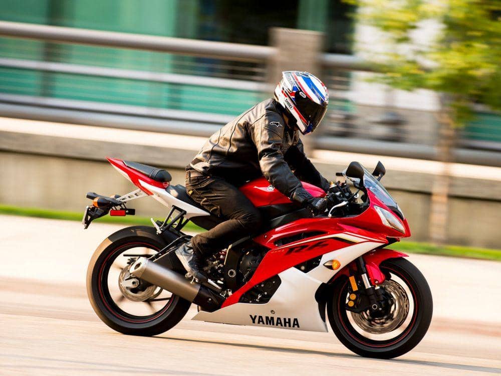 Spesifikasi Yamaha R6, Motor Gahar Sporty di Kelas 600 cc | IDN Times