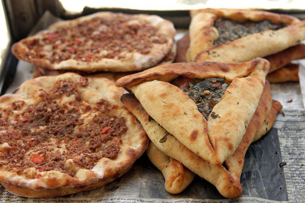 Berwisata ke Dubai, 5 Makanan Khas dan Unik Ini Wajib Kamu Santap