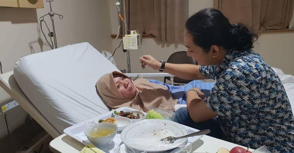 Sulis Sakit, Ini 10 Potret Romantis Pelantun 'Ya Thoybah' Bareng Suami