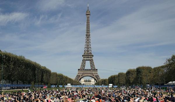 Jelang Gerakan "Rompi Kuning", Menara Eiffel Tutup Selama 1 Hari