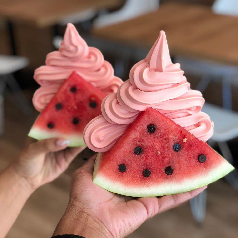 Cuma 2 Langkah, Yuk Bikin Es Krim Semangka Sendiri di Rumah!