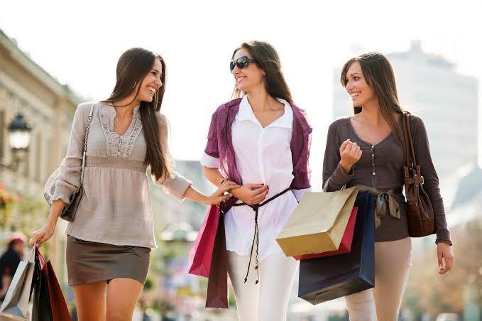 10 Alasan yang Membuat Wanita Modern Usia 30an Terlihat Awet Muda