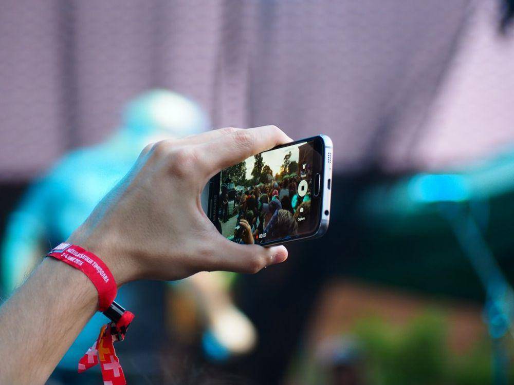 unsplash.com/@lifesimplyrocks