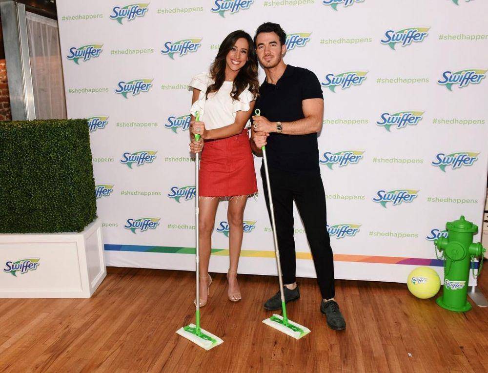 instagram.com/daniellejonas