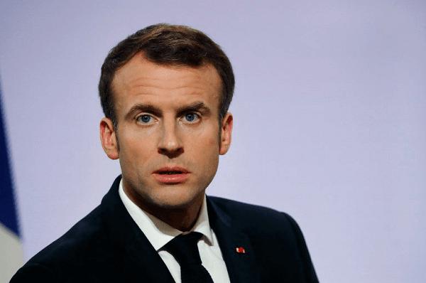 Tanggapi Protes Besar-Besaran, Macron Janjikan Kenaikan Upah