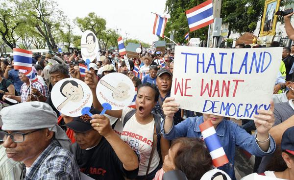 Pemerintah Militer Thailand Bebaskan Partai Politik Untuk Kampanye
