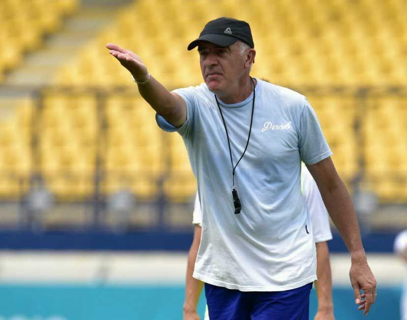 Mario Gomez Beri Sinyal Kangen Persib Bandung, Gantikan Luis Milla?