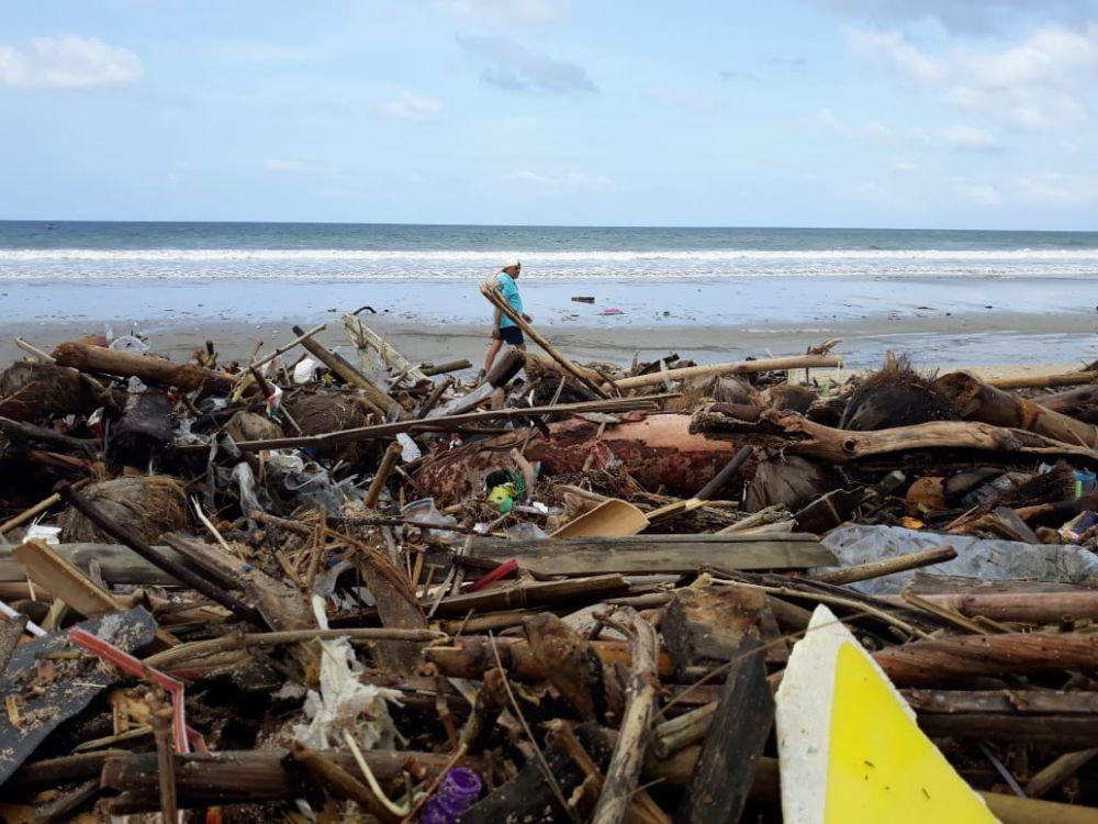 Dispar Bantul Usulkan Tambah 20 Petugas Kebersihan Pantai
