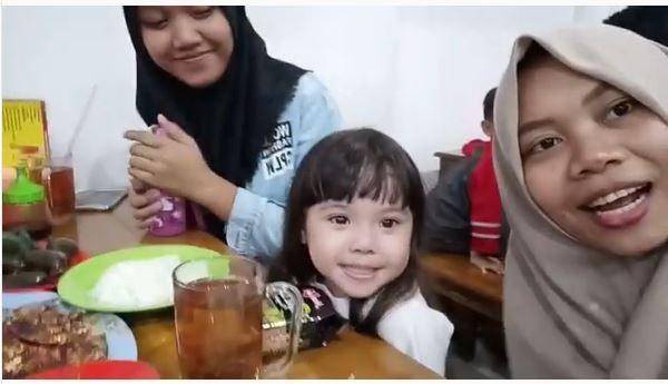 instagram.com/siti_syalalah/