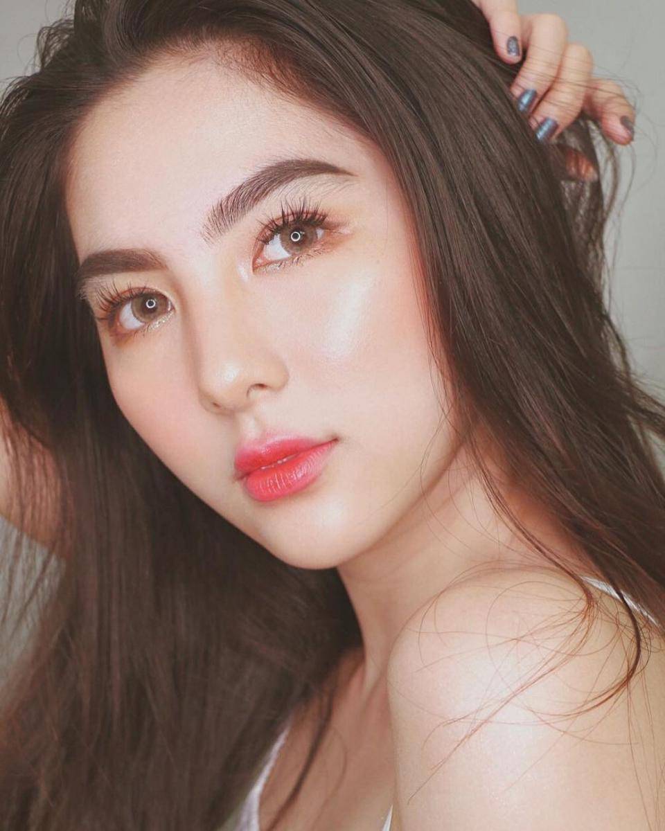 instagram.com/deviennaaa