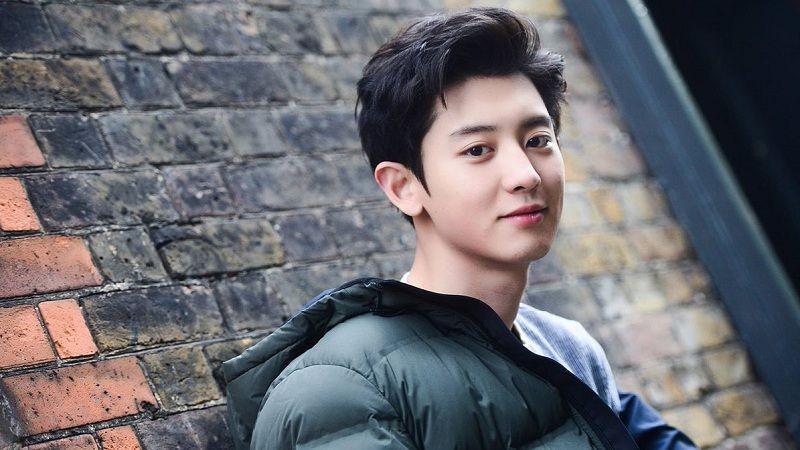 9 Potret Kebersamaan Chanyeol dengan Member EXO, Kompak Banget!