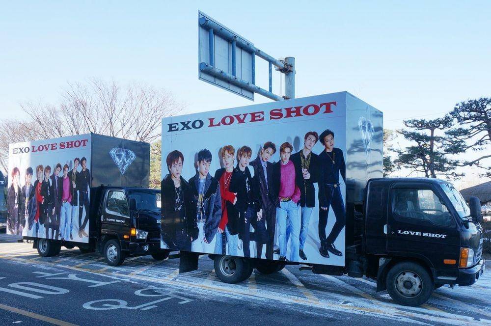 Twitter.com/weareoneEXO