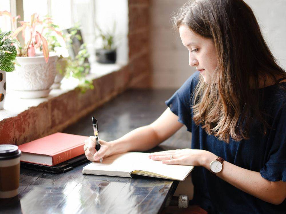 unsplash.com/Hannah Olinger