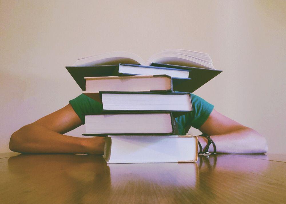 5 Tips Atasi Perilaku Suka Menunda Tugas Sekolah, Berani Terapkan?