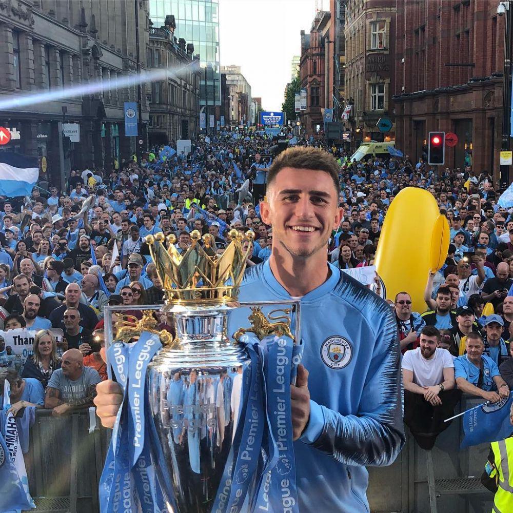 5 Pemain Bola Hebat Ini Belum Pernah Membela Negaranya