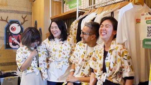 Baju Keren Hasil Kolab Goods Dept dan Indomie, Seperti Apa Ya?