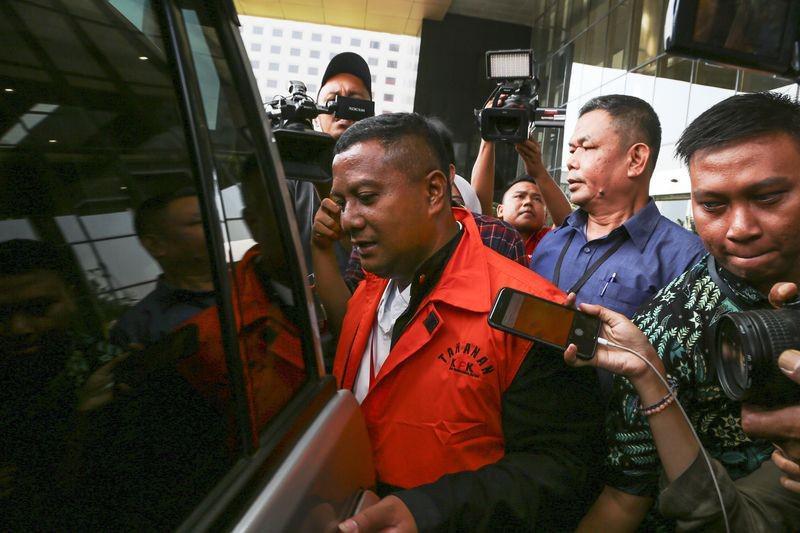 Bupati Mojokerto Mustofa Pasa Jadi Tersangka Tindak Pencucian Uang