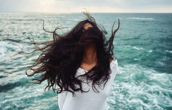 5 Risiko Ini Dihadapi Cewek yang Suka Terjebak Persepsi Sendiri