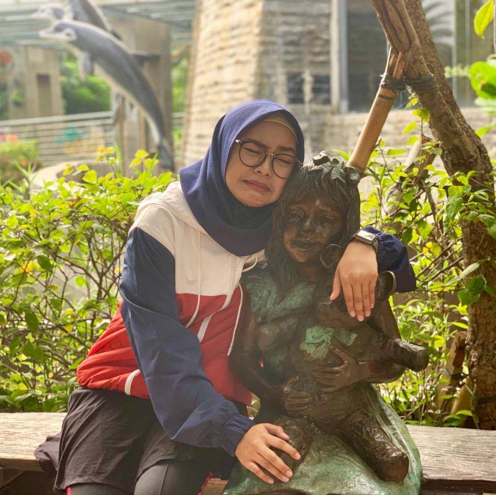 Instagram.com/riaricis1795