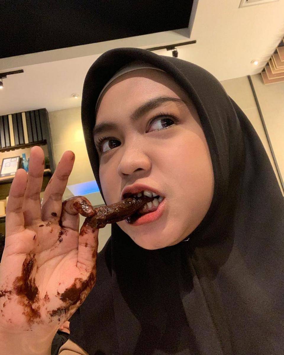 Instagram.com/riaricis1795